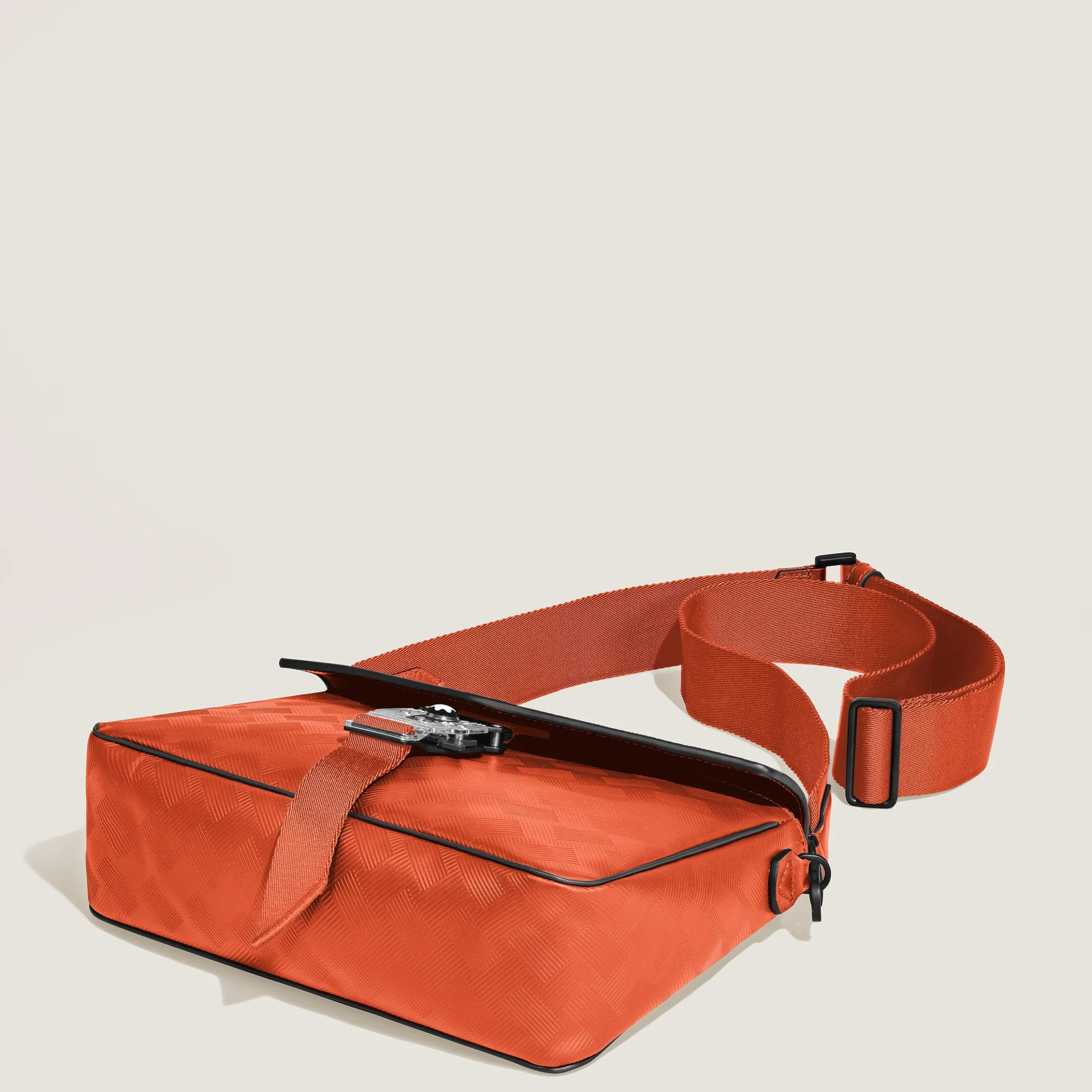 Extreme 3.0 compact envelope with M LOCK 4810 buckle
