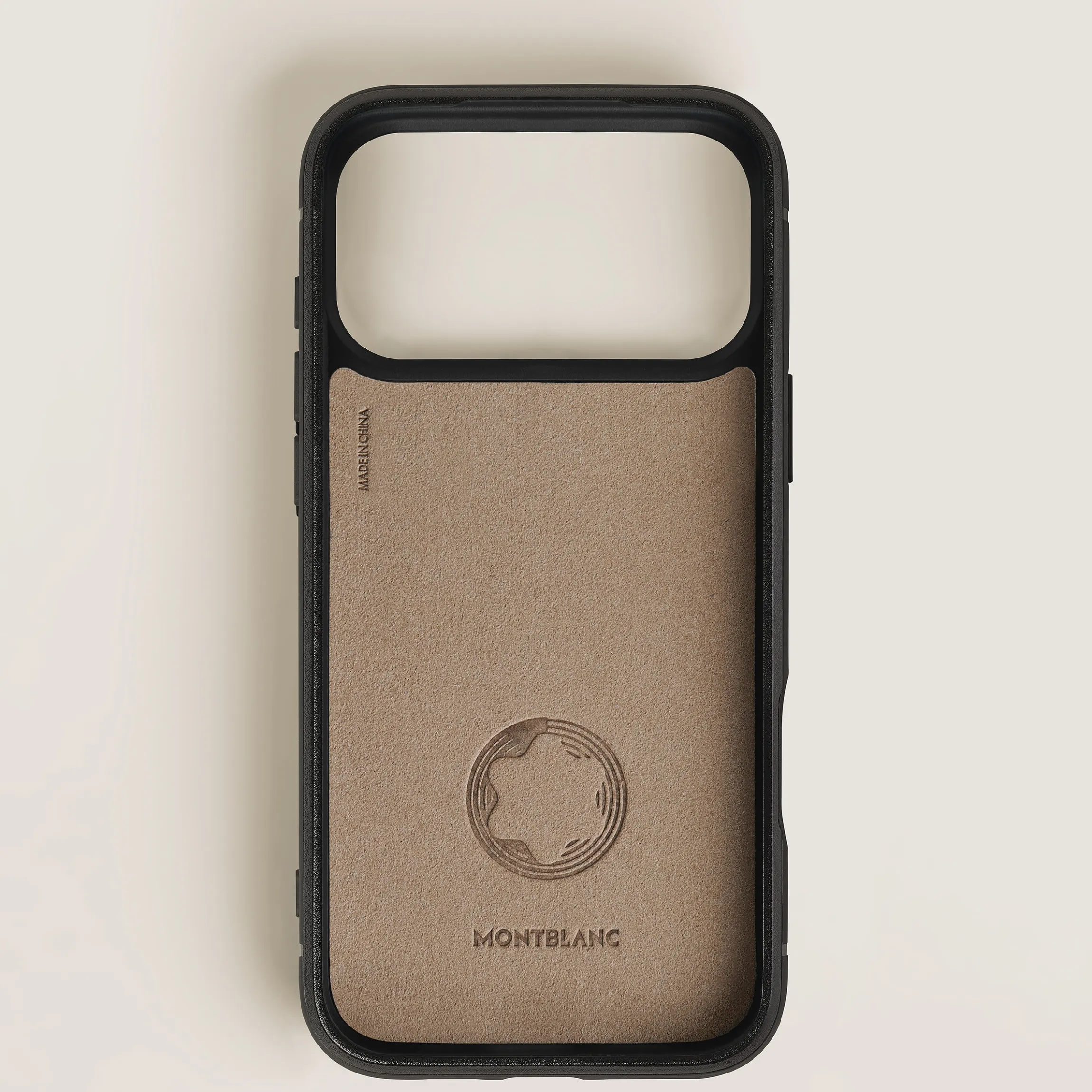 Hardshell Case for iPhone 17 Pro Max with 2cc in Extreme Leather