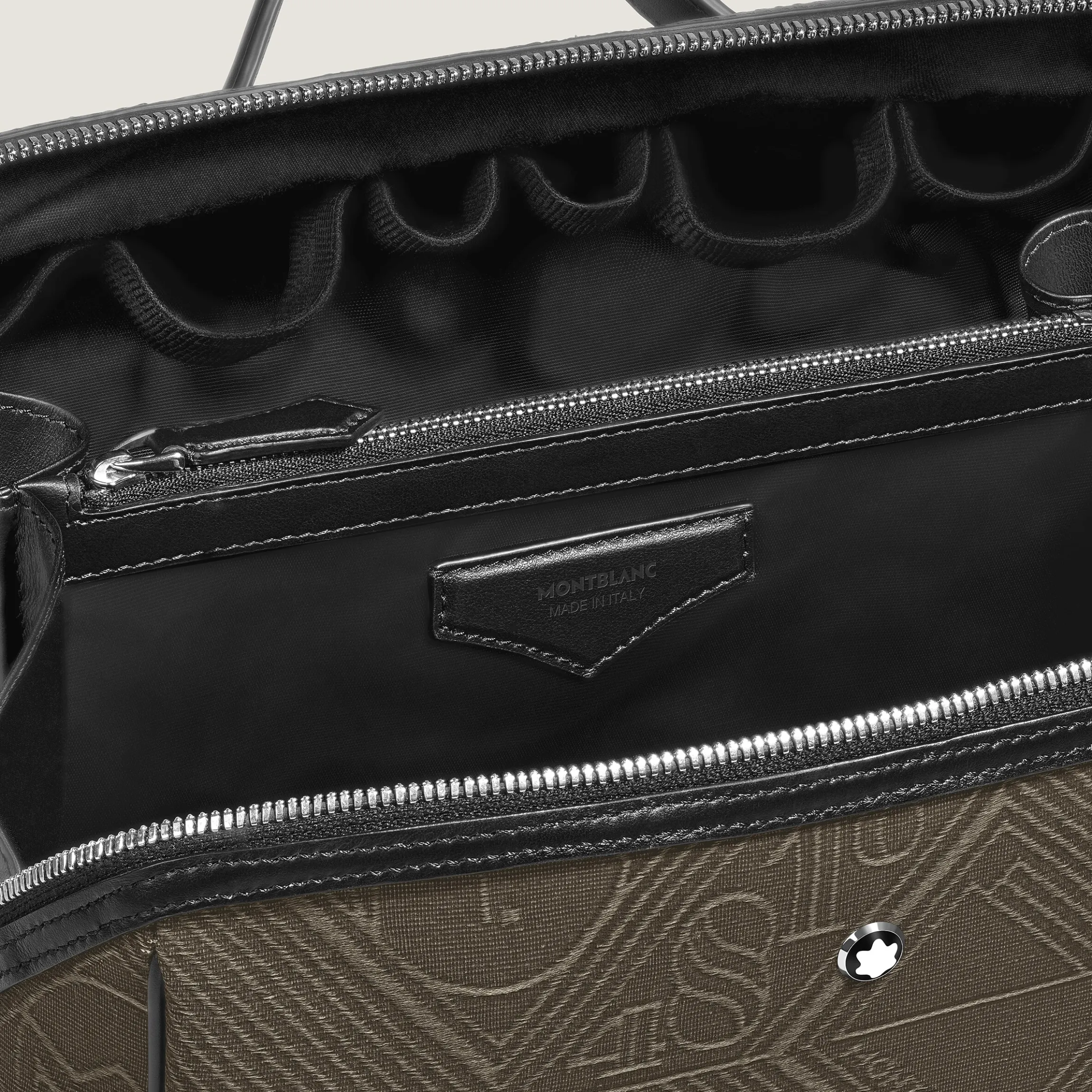 4810 jacquard toiletry case