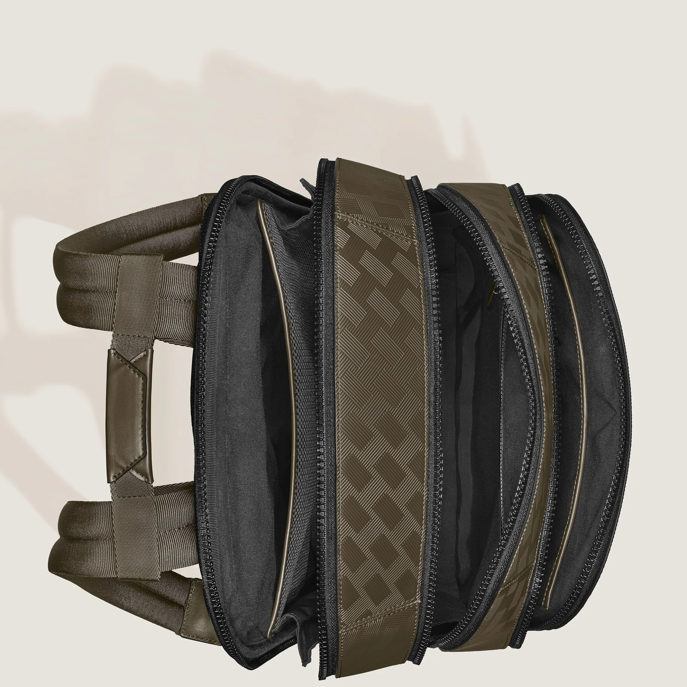 Large Backpack with 3 Compartments in Extreme Leather