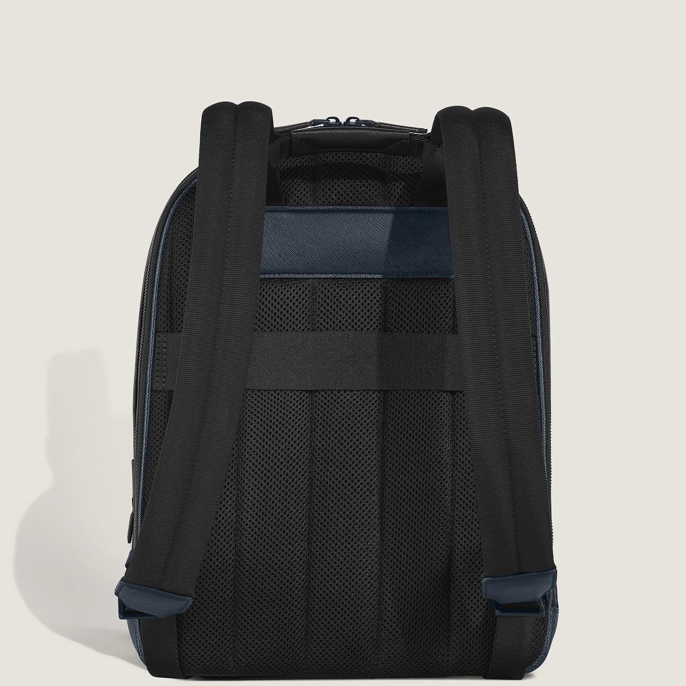 Medium Backpack with 3 Compartments in Sartorial Leather