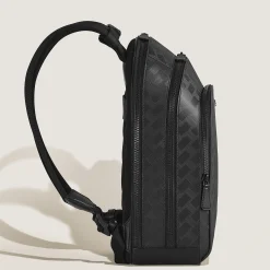 Medium Backpack with 3 Compartments in Extreme Leather