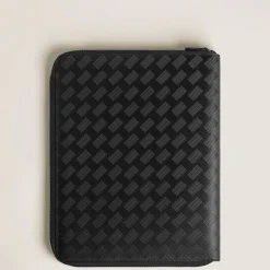 Medium Notebook Holder with zip in Extreme Leather