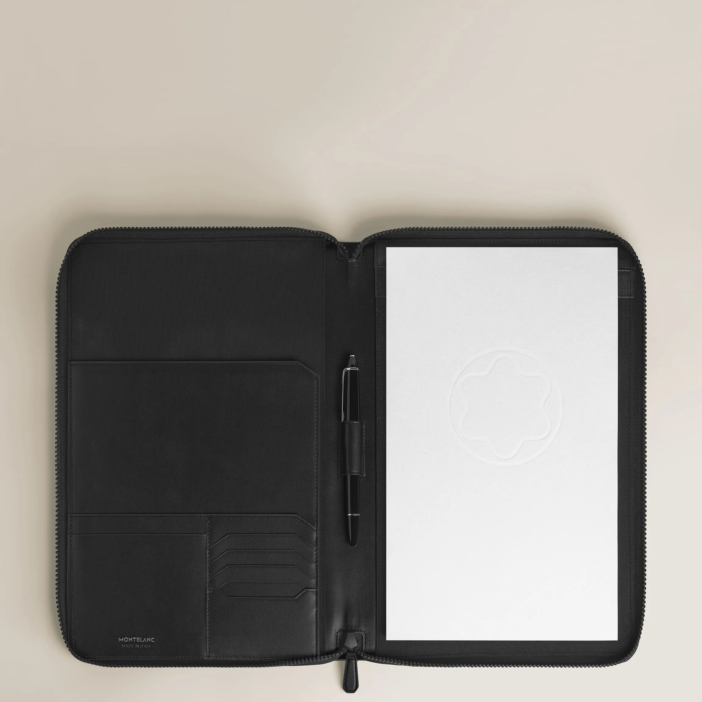 Medium Notebook Holder with zip in Extreme Leather
