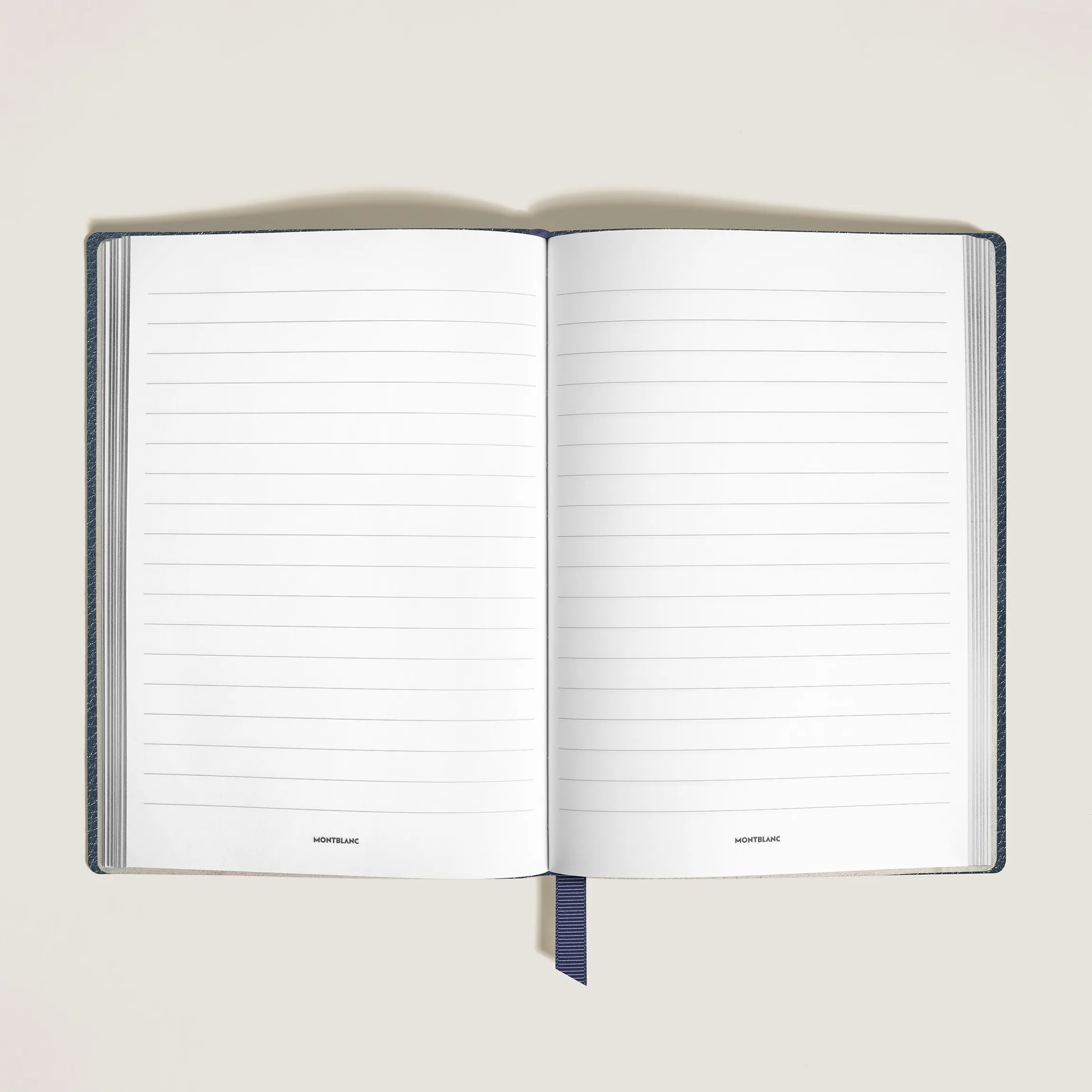 Medium Notebook in Grain Leather, Lined Pages