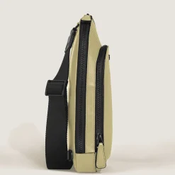 Medium On-Body Bag in Extreme Leather