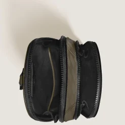 Medium On-Body Bag in Extreme Leather