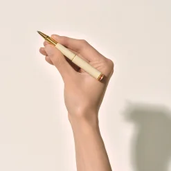Montblanc Heritage Rouge et Noir "Baby" Special Edition Ivory -colored Rollerball