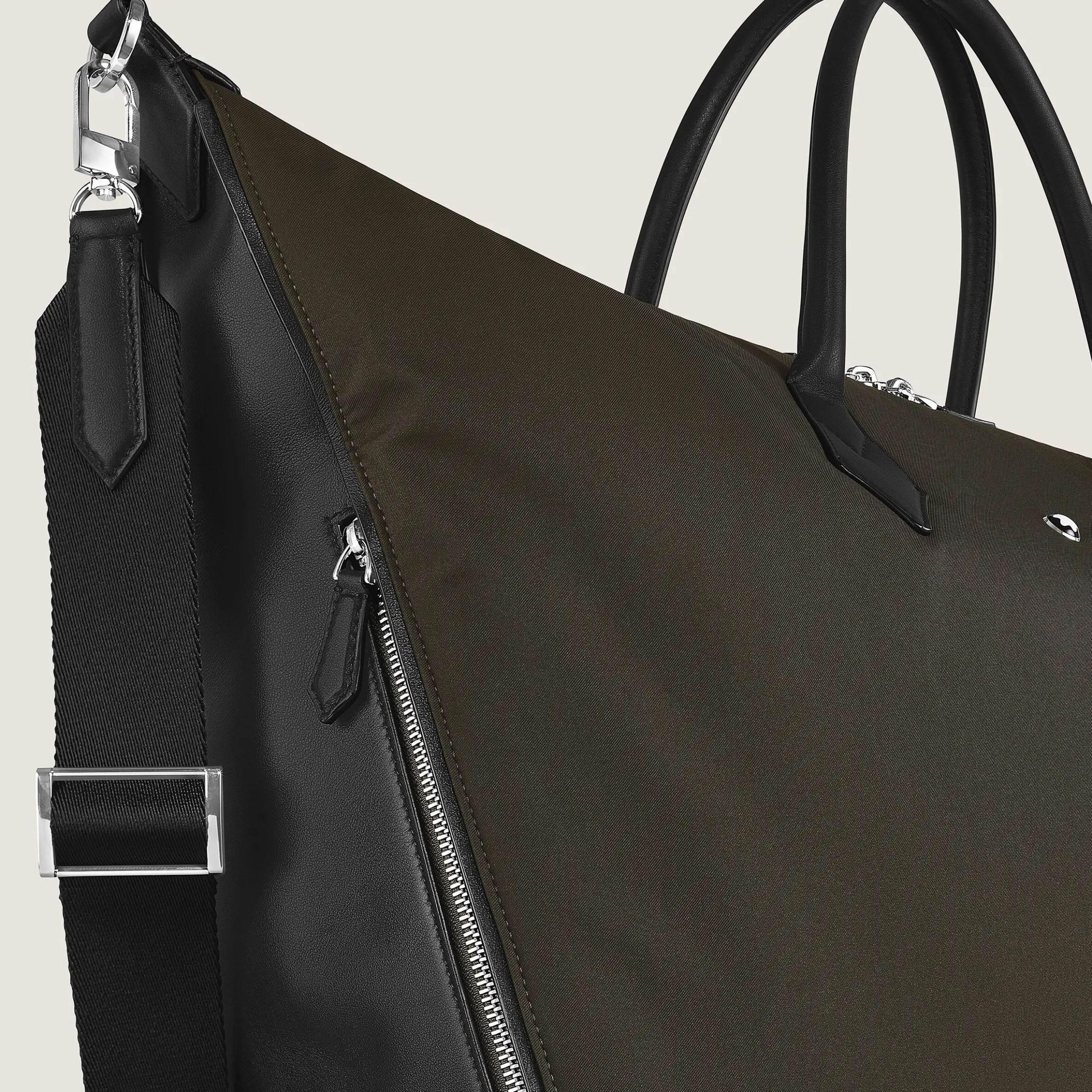 Montblanc Panorama Weekender Bag 43