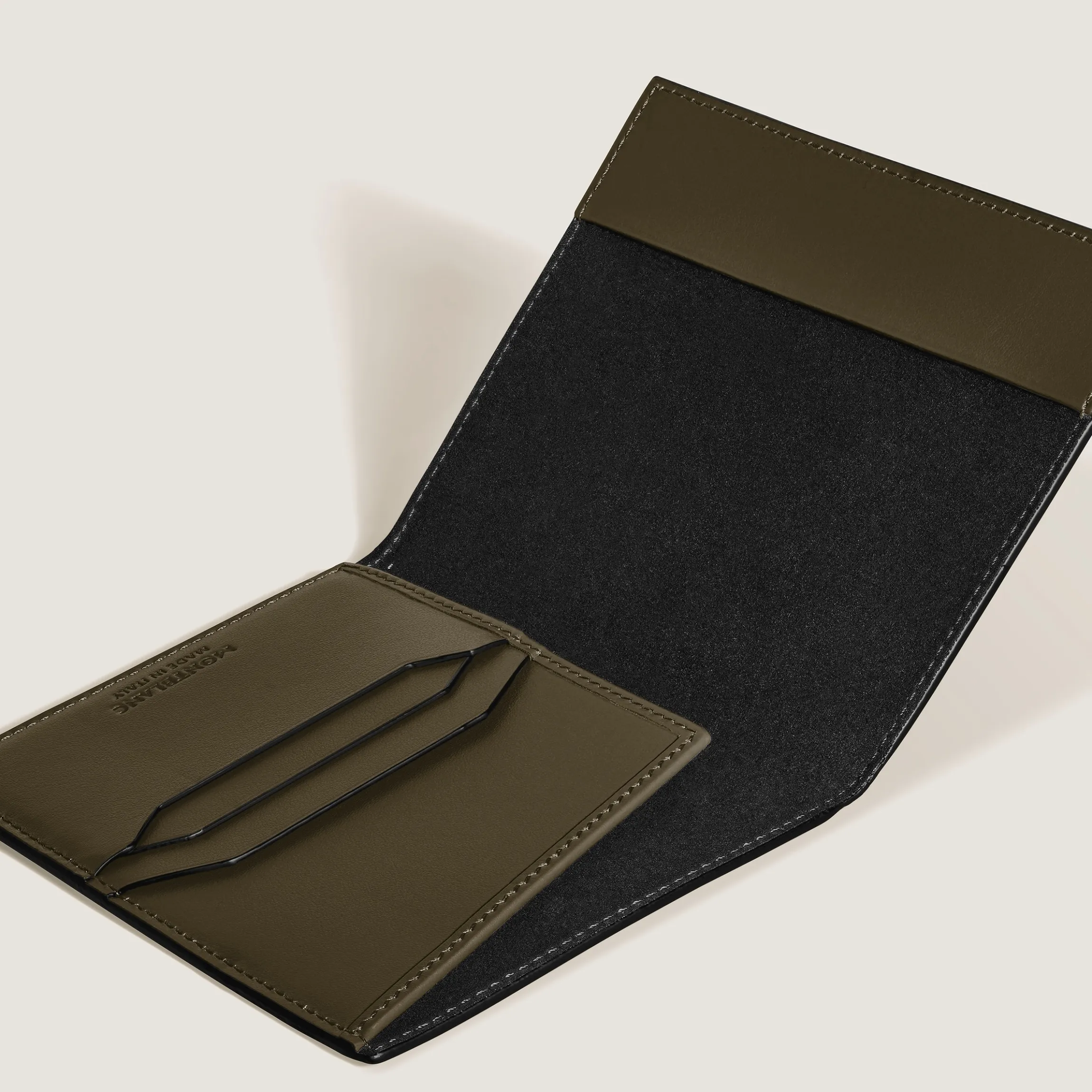 Passport Holder in Extreme Leather