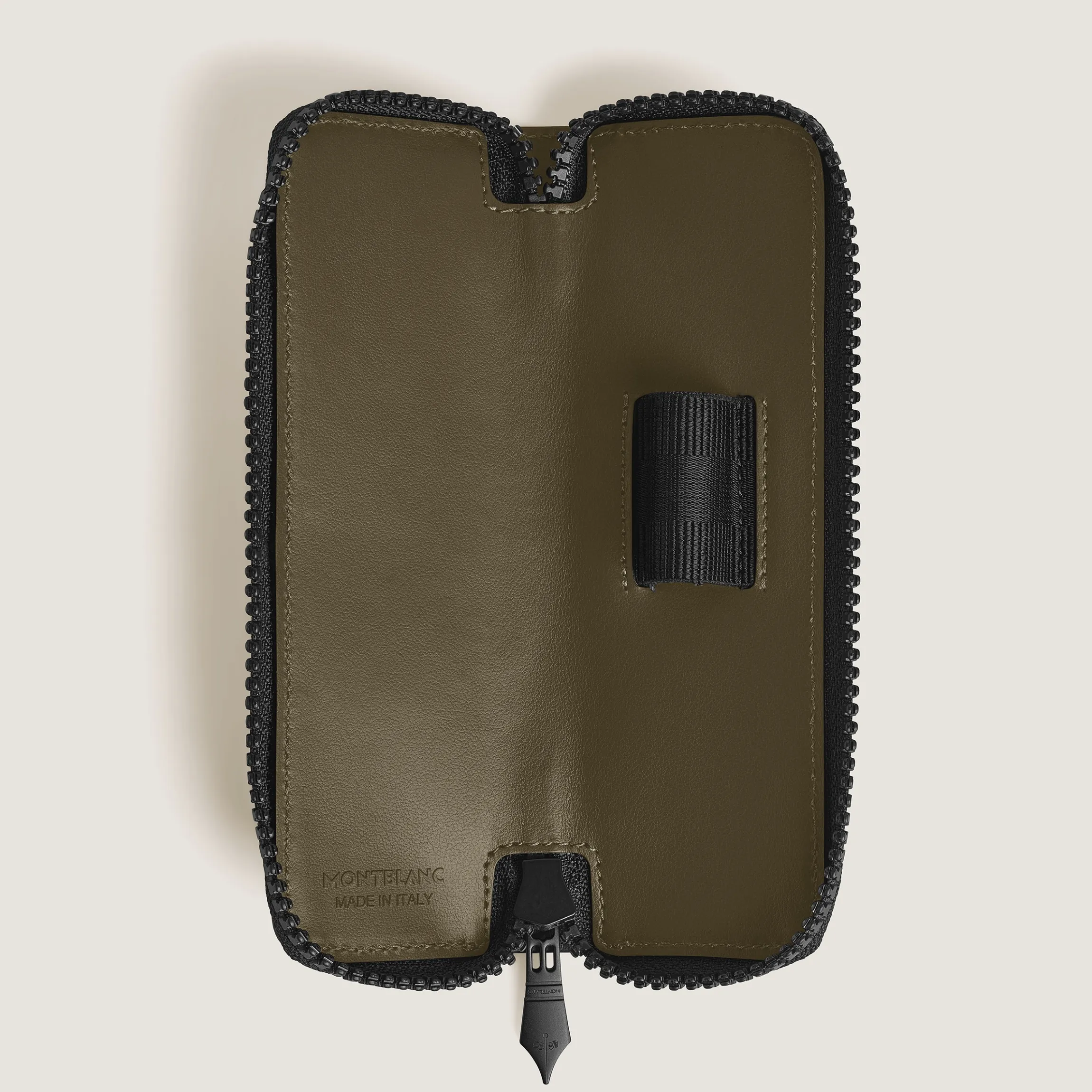 1-Pen Pouch with zip in Extreme Leather