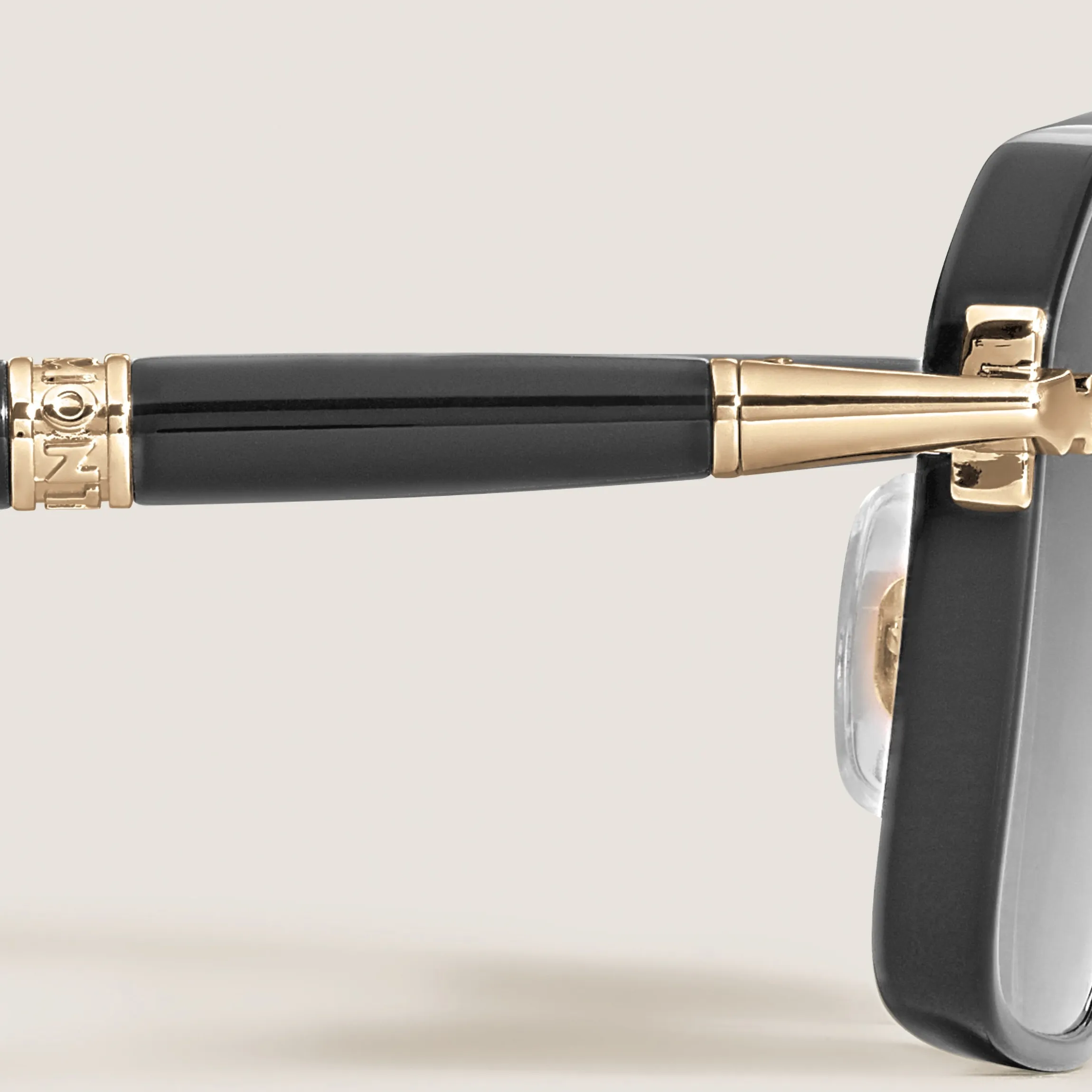Rectangular Sunglasses with Black Metal Frame