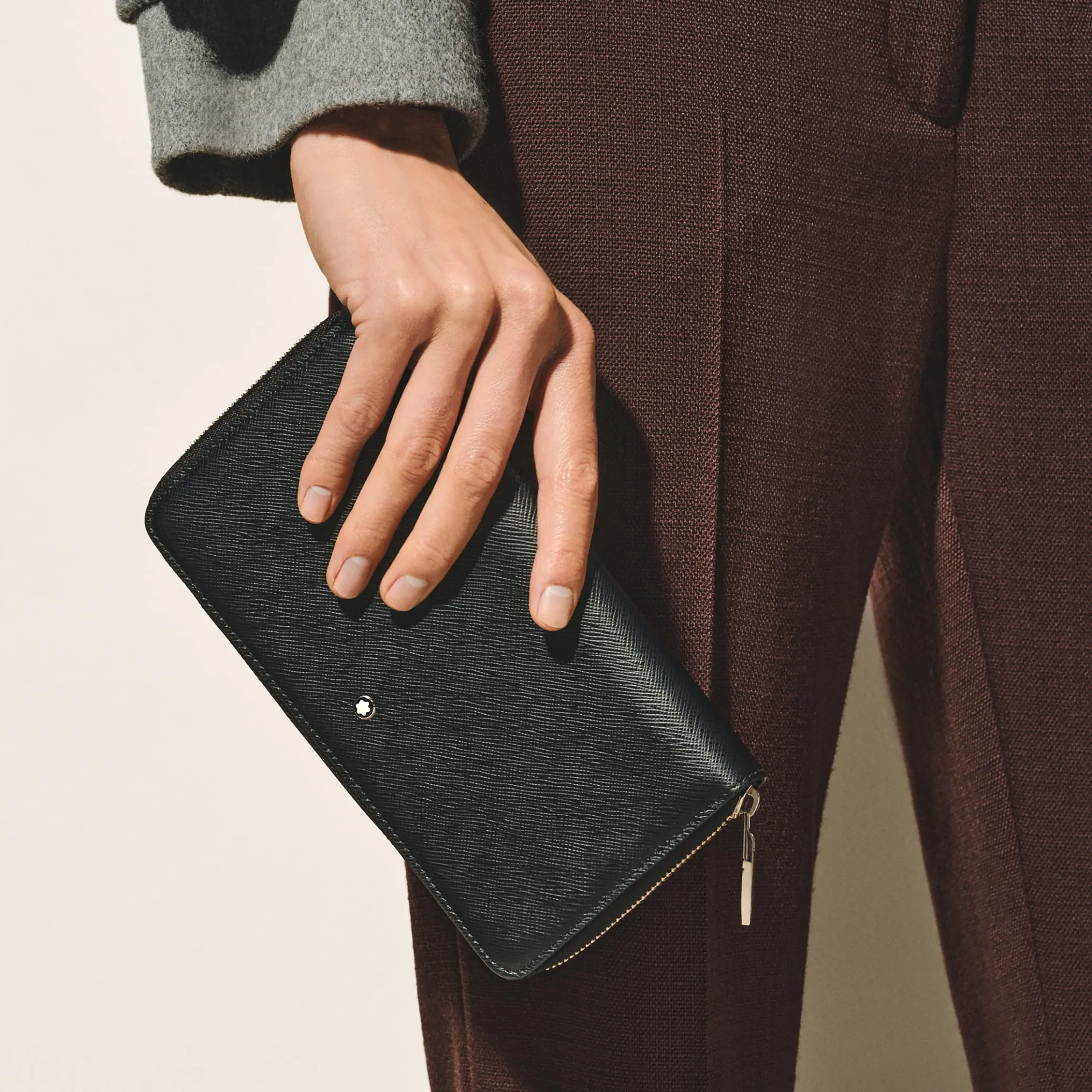 Sartorial wallet 12cc with zip