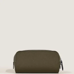 Small Toiletry Clutch in Sartorial Leather