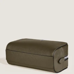 Small Toiletry Clutch in Sartorial Leather