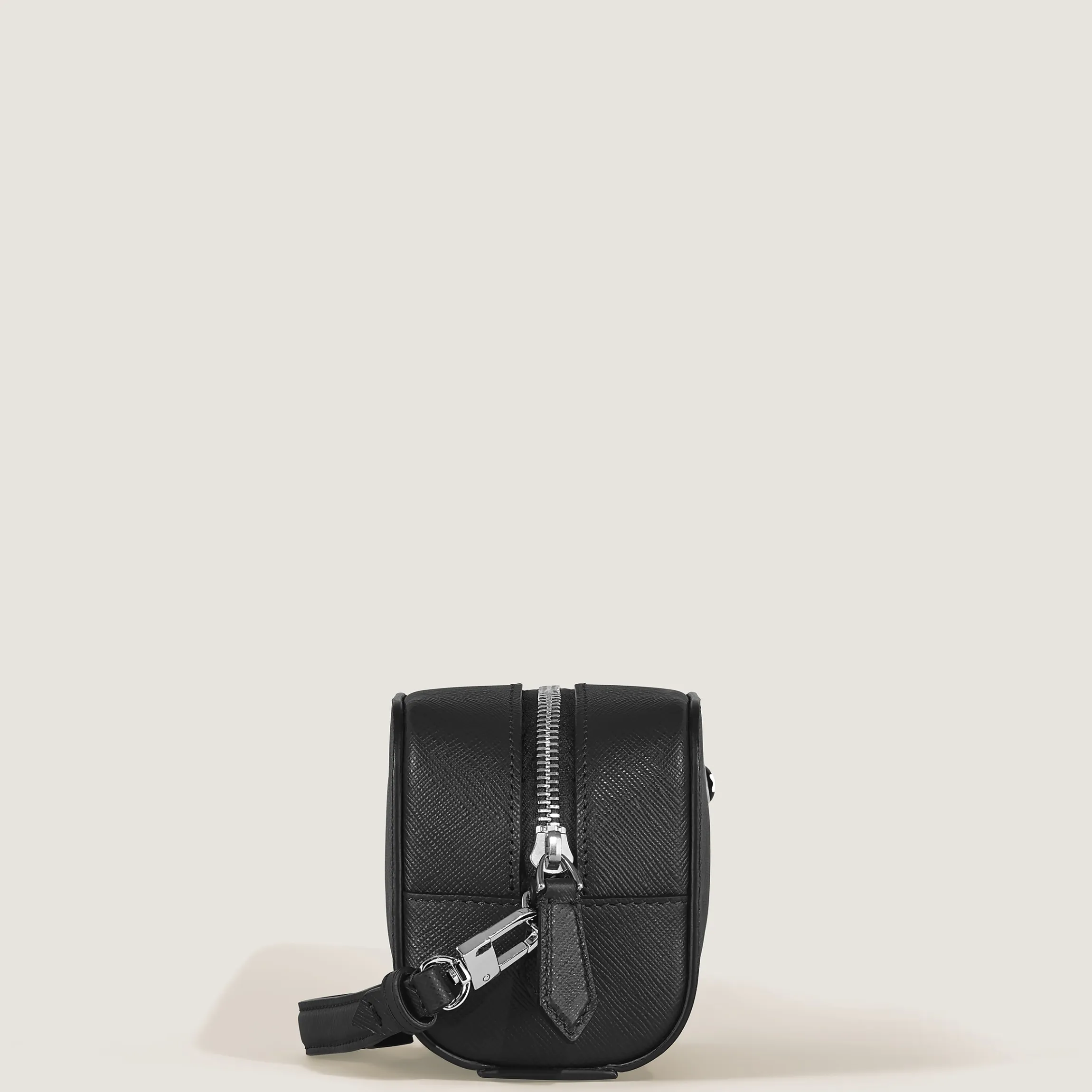 Small Toiletry Clutch in Sartorial Leather