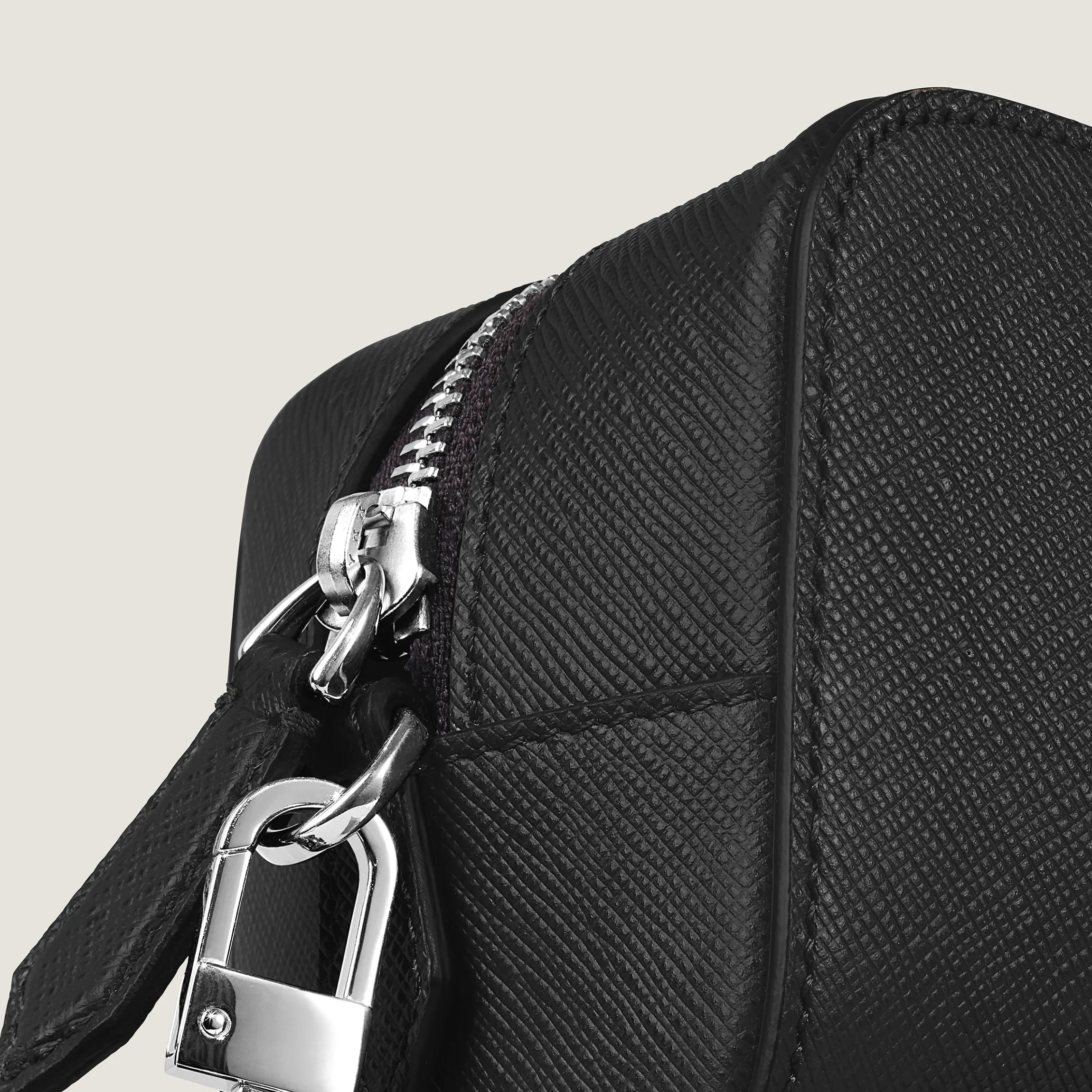 Small Toiletry Clutch in Sartorial Leather