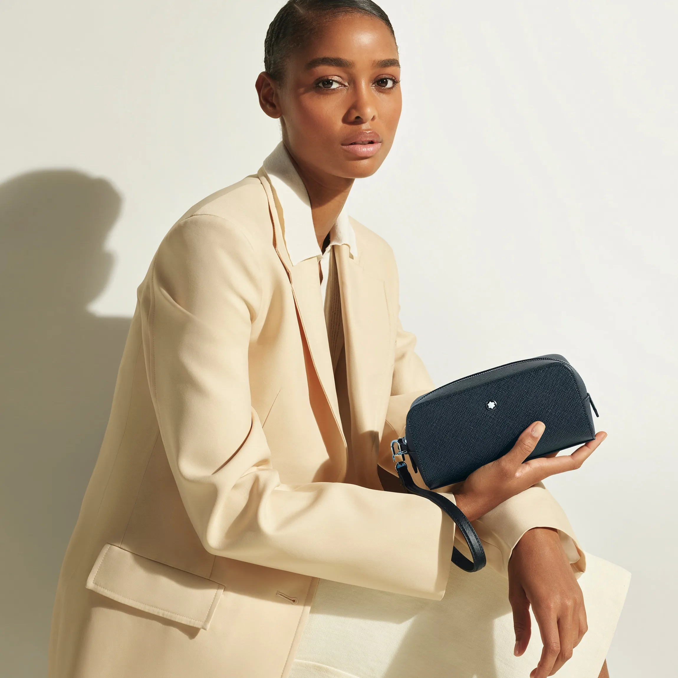Small Toiletry Clutch in Sartorial Leather
