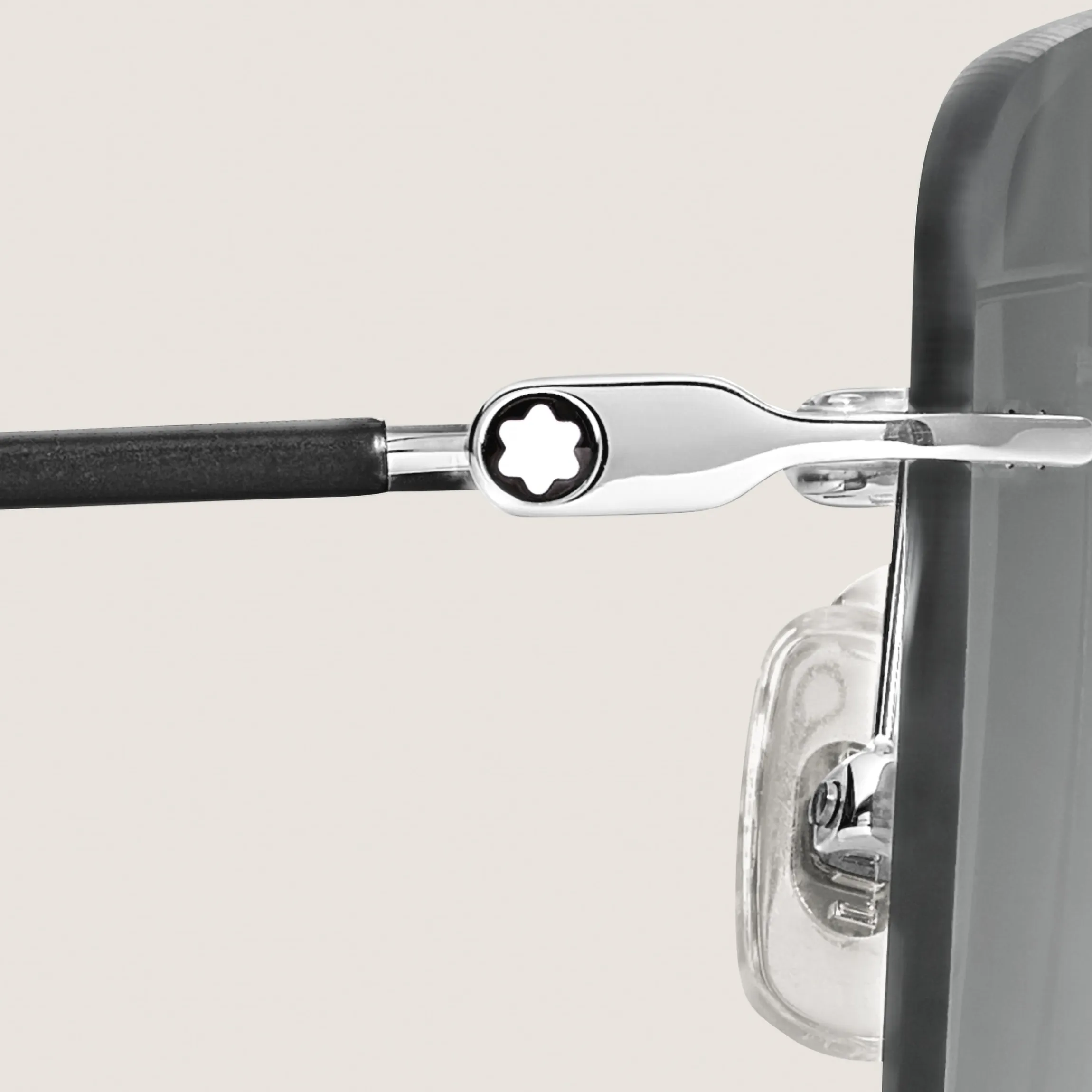 Squared Sunglasses with Silver-Colored Metal Frame