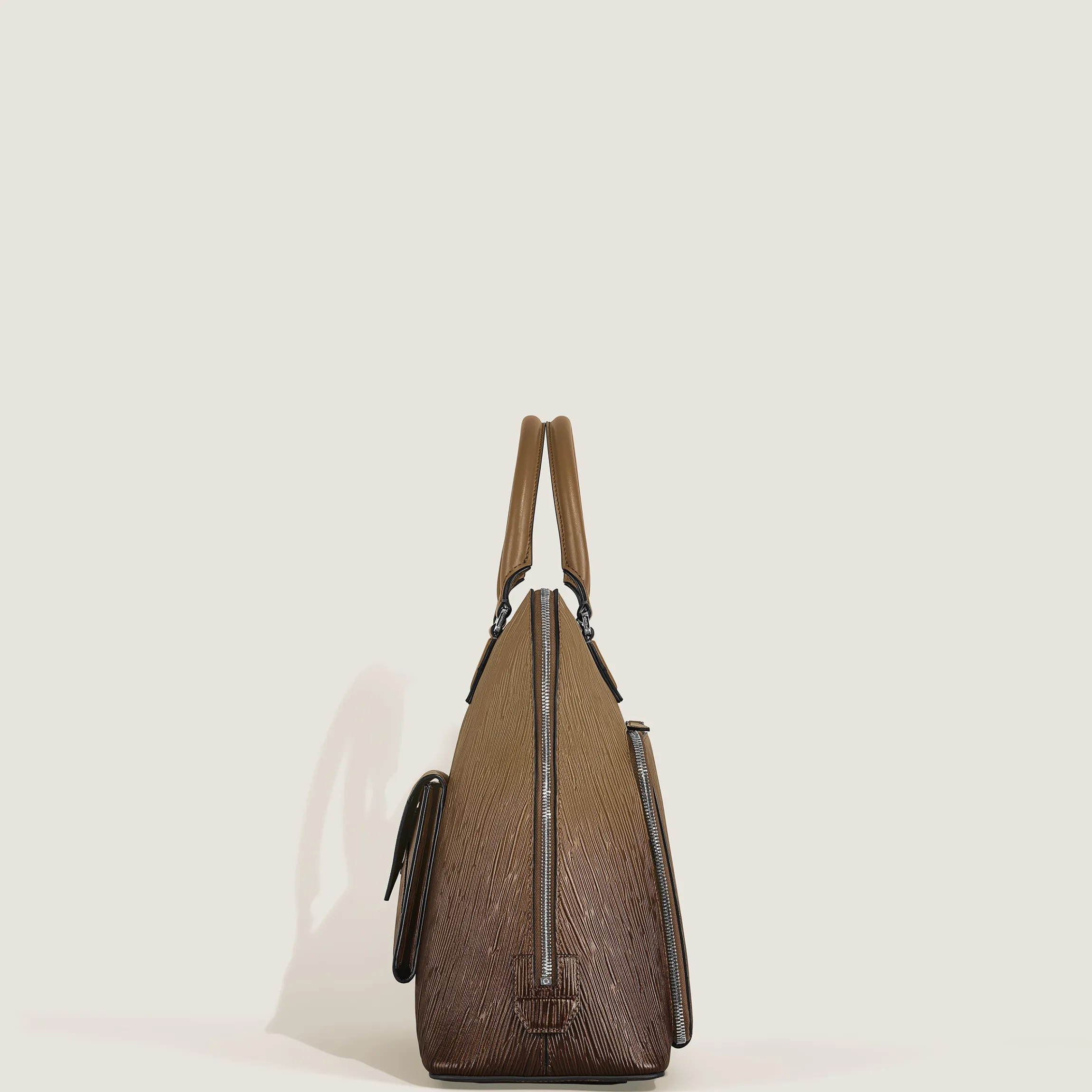 The writing traveler handbag