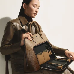 The writing traveler handbag