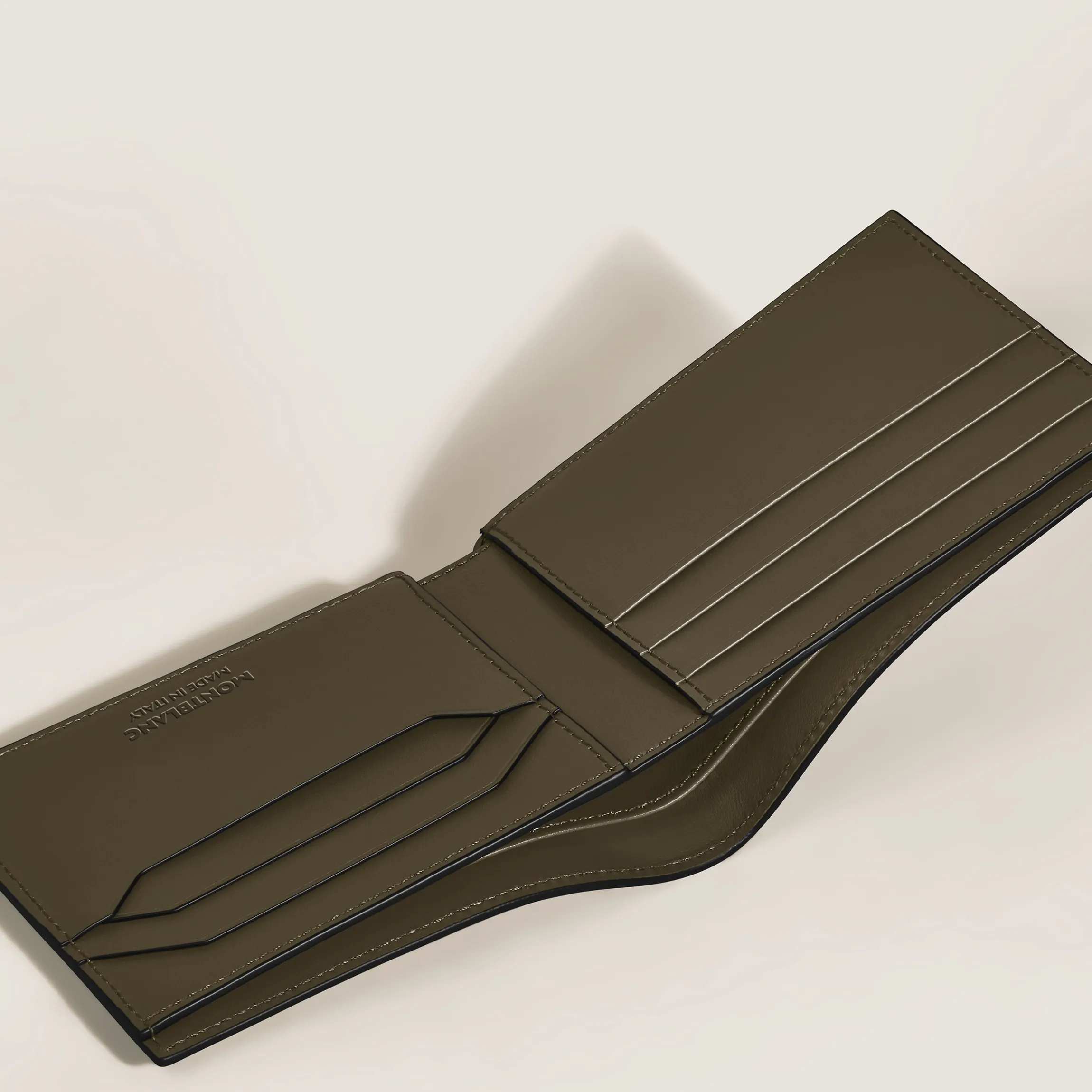 Wallet 6cc in Extreme Leather