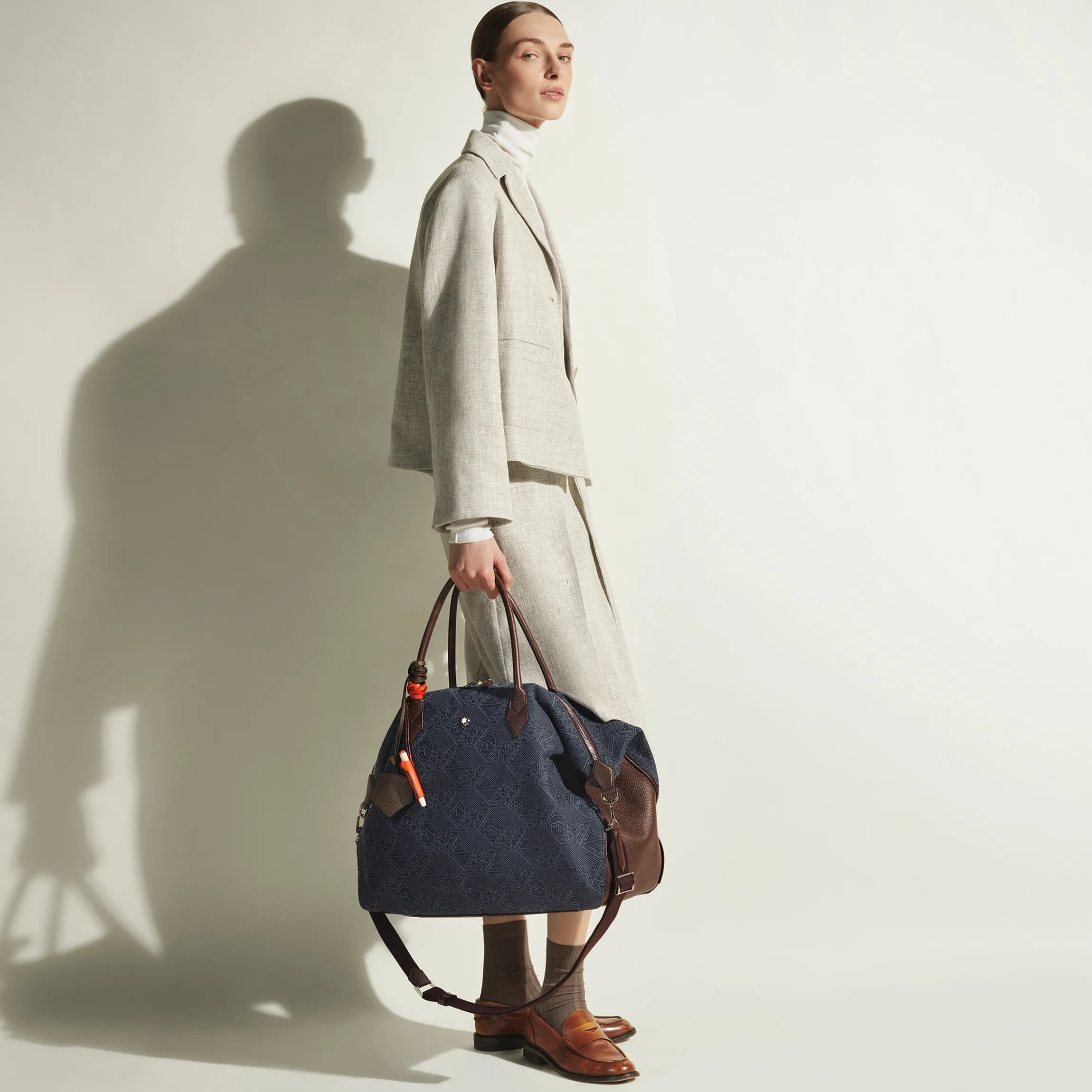 Weekender Bag 43 in 4810 Denim